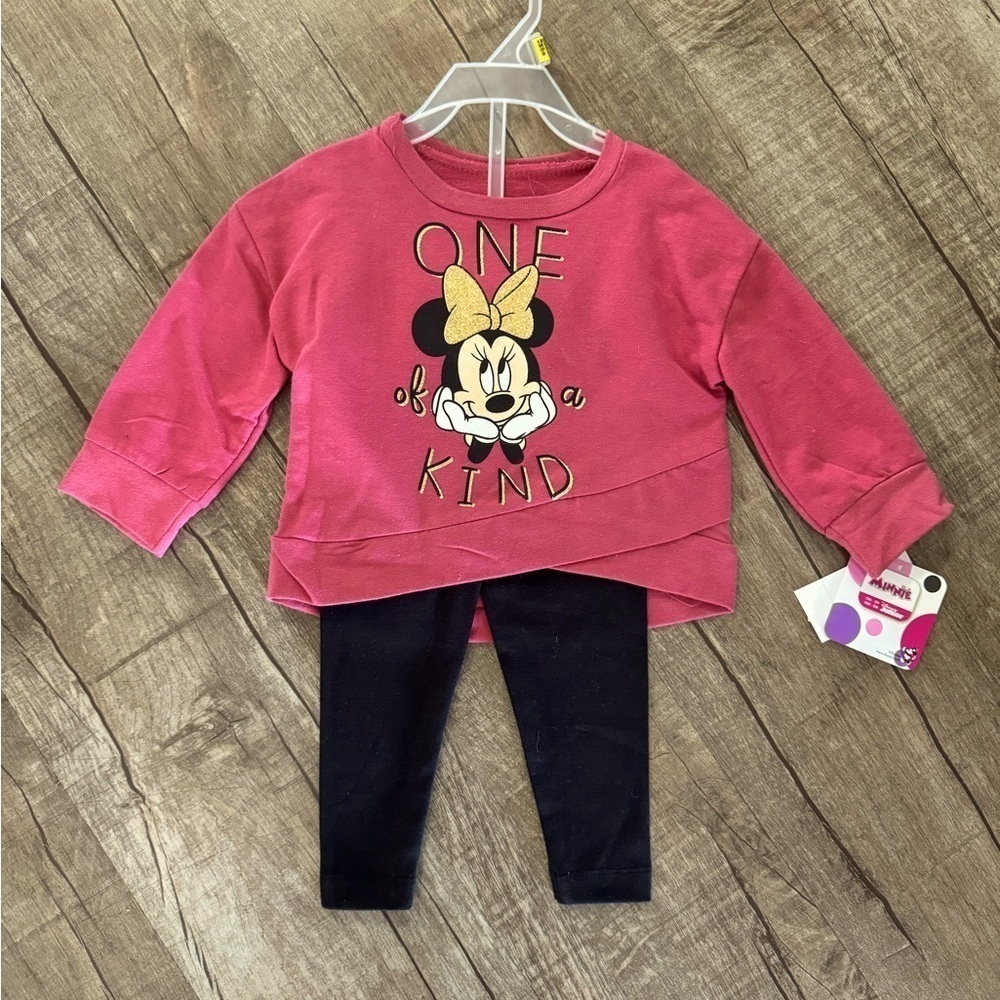 NWT Minnie Mouse 2 piece Toddler set‎